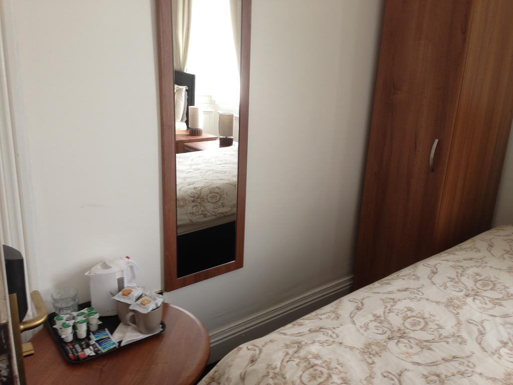 Onslow Guest House Glasgow Room photo